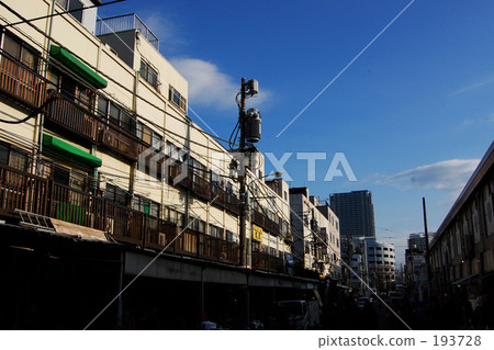Tsukiji 193728