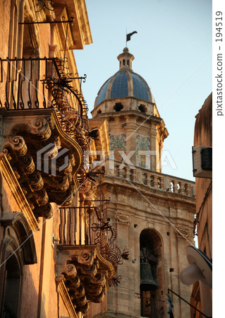 早晨視圖老城市Ibra區西西里島·拉古薩 194519