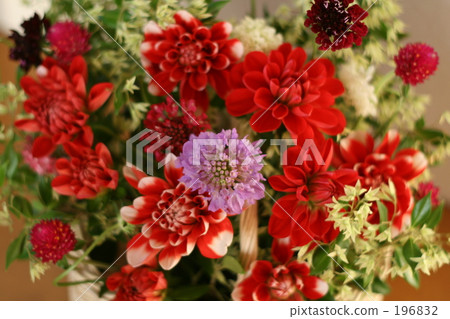 Flower arrangement 196832