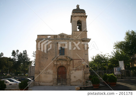 Sicily · Ragusa walking church 201178