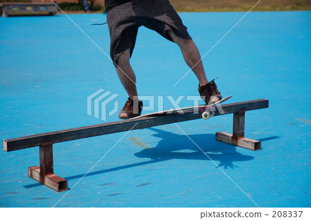 Skateboard trick 1 208337