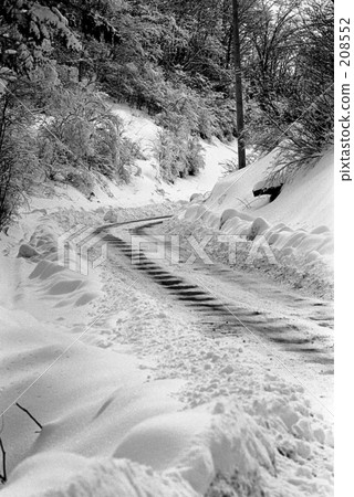 Okutama / Shioyama city (present · Koshu city) Yanagisawa Pass Showa 47 years Okutama / Shioyama city (present · Koshu city) Yanagisawa Pass Showa 47 years 208552