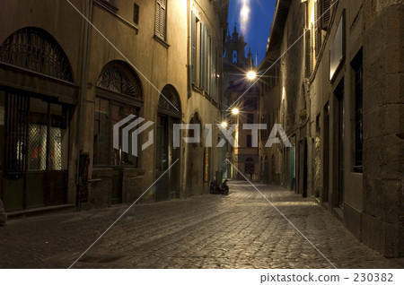 Alley of the night 230382