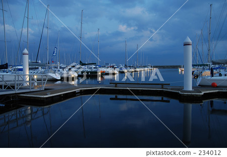 Yotto Harbor  234012