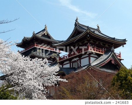 一座城堡 一座城堡 241683