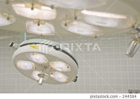 Shattered light 244384