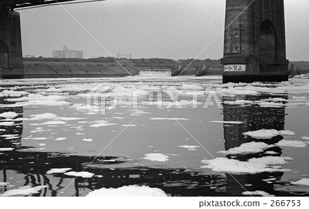 River of Tama River / home town Showa 47 years 266753