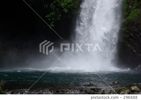 waterfall 296888