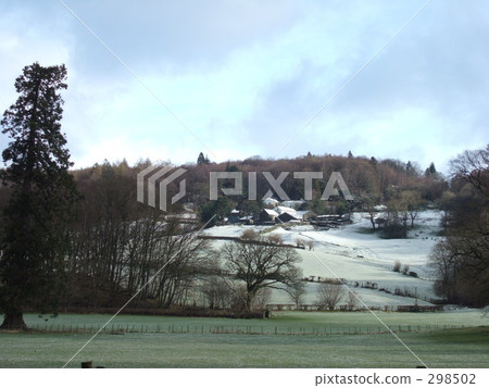 UK Lake District early spring morning 298502