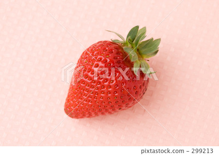 Strawberry  299213