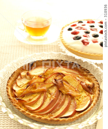 Apple pie and fruit cake Apple pie and fruit cake 318936