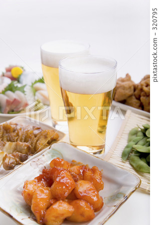 snacks go with alcohol, draft beer, beer 320795