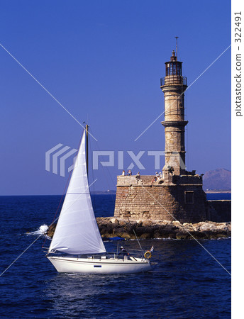 遊艇和燈塔 322491