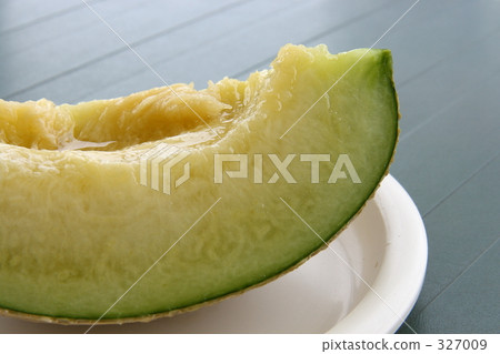 Cut melon Cut melon 327009