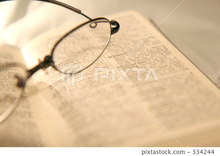 字典和眼鏡-3 字典和眼鏡-3 334244