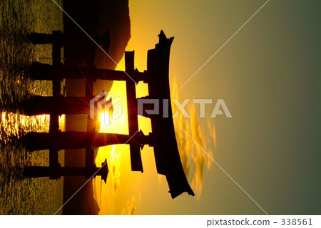 Sunset and Otorii Sunset and Otorii 338561