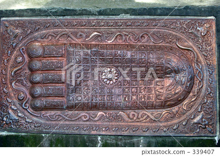 Buddha's footstone Buddha's footstone 339407