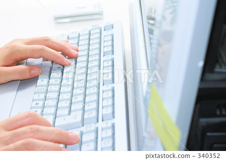 窗口桌面和白色移動1 340352