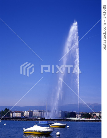 Fountain of Lake Lemann 343088