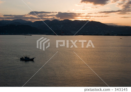 黎明的敦賀灣 343145