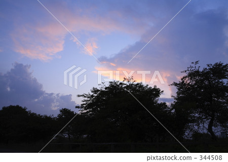 Sunset 344508