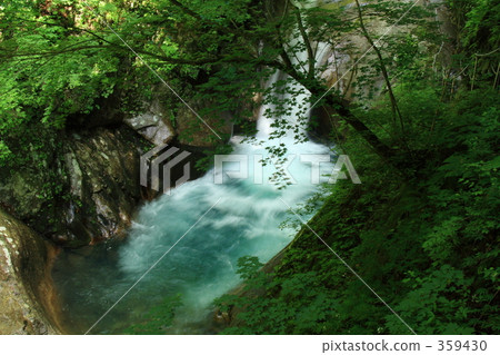 凱德的瀑布 359430