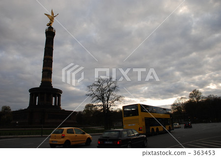 Berlin's victory monument (3) Berlin's victory monument (3) 363453