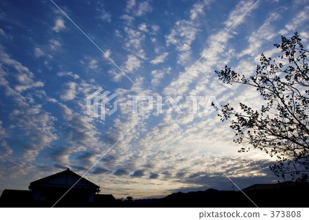 奇怪的雲 奇怪的雲 373808