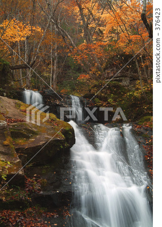 Utsugawa Yotsukura Falls 376423