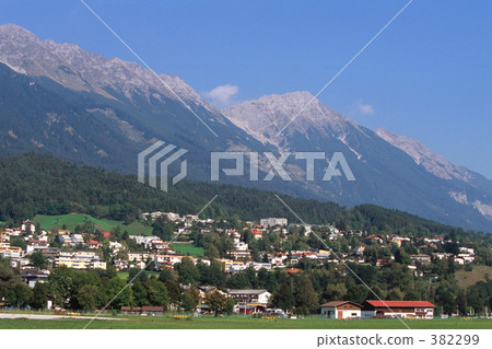因斯布魯克山脈 因斯布魯克山脈 382299
