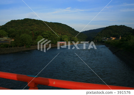 宇治河從橋上 391576