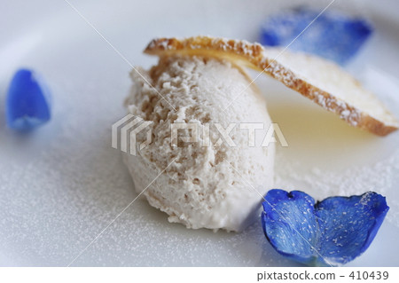 Ice cream dessert Ice cream dessert 410439