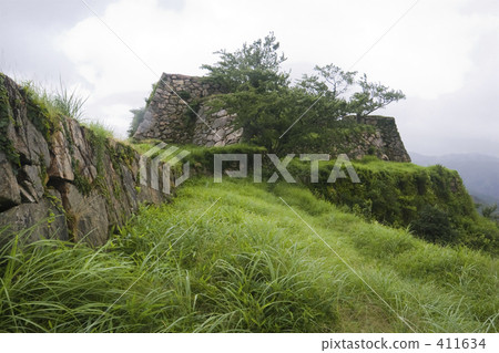 Takeda Castle Ruins Summer · Traces of soldiers' dreams Takeda Castle Ruins Summer · Traces of soldiers' dreams 411634