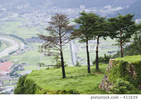 Takeda Castle Ruins Summer · Traces of soldiers' dreams 411639