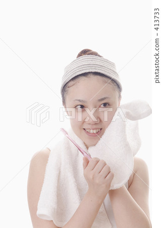 刷牙的女人 刷牙的女人 413733