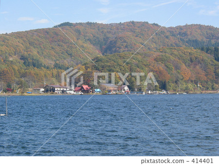 Mountains and lakes Mountains and lakes 414401