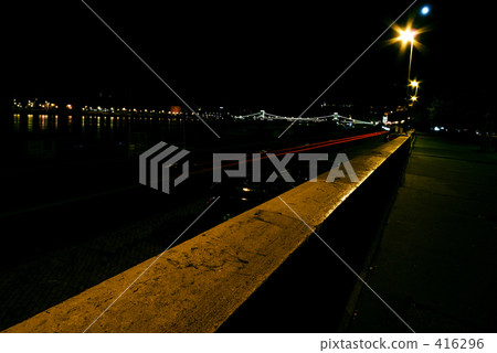 側面照 長時間曝光 匈牙利 416296