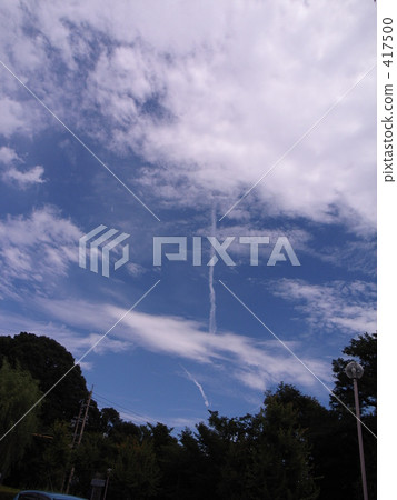 飛機雲 417500