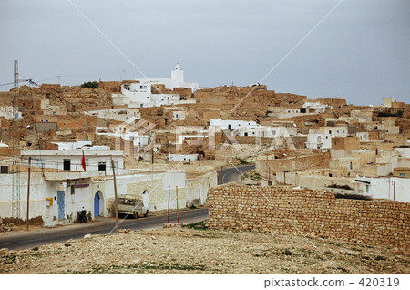 Town of Matmata 420319