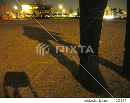 Female silhouette play 422125