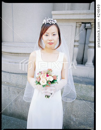 Women's wedding dress 424649