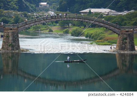 Kintai Bridge and Ship 424884