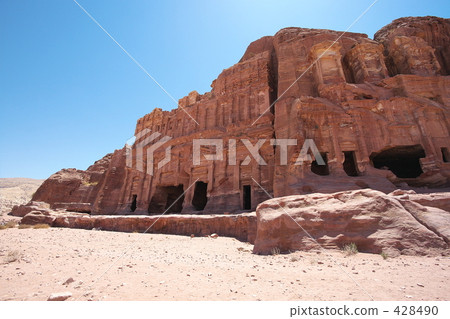 Royal tomb 428490