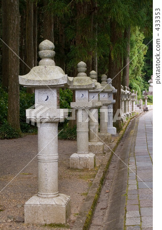 高野山石燈籠 433353