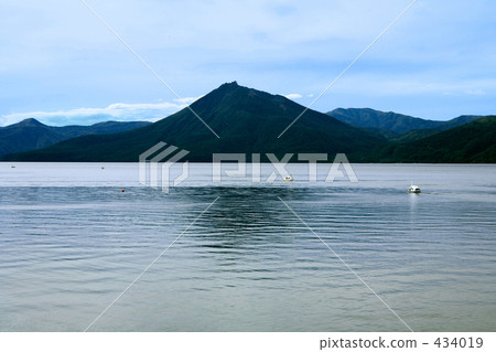 Lake Shikotsu 434019