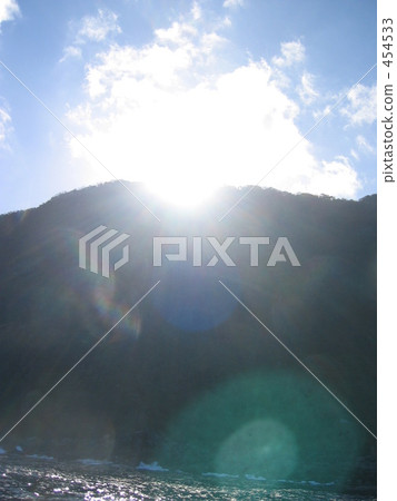Water surface sun 454533