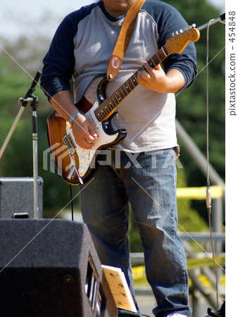 Metabolic guitarist 454848