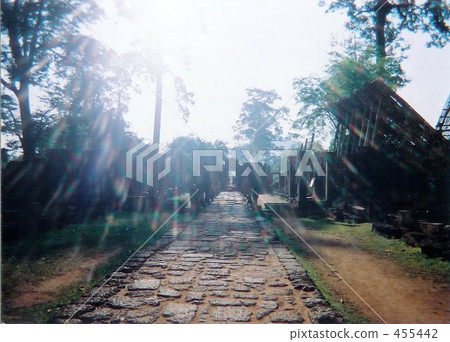 Single road (Cambodia) 455442