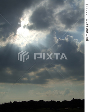 多雲然後晴天A 455471