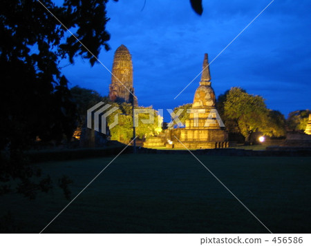 World heritage at night 456586